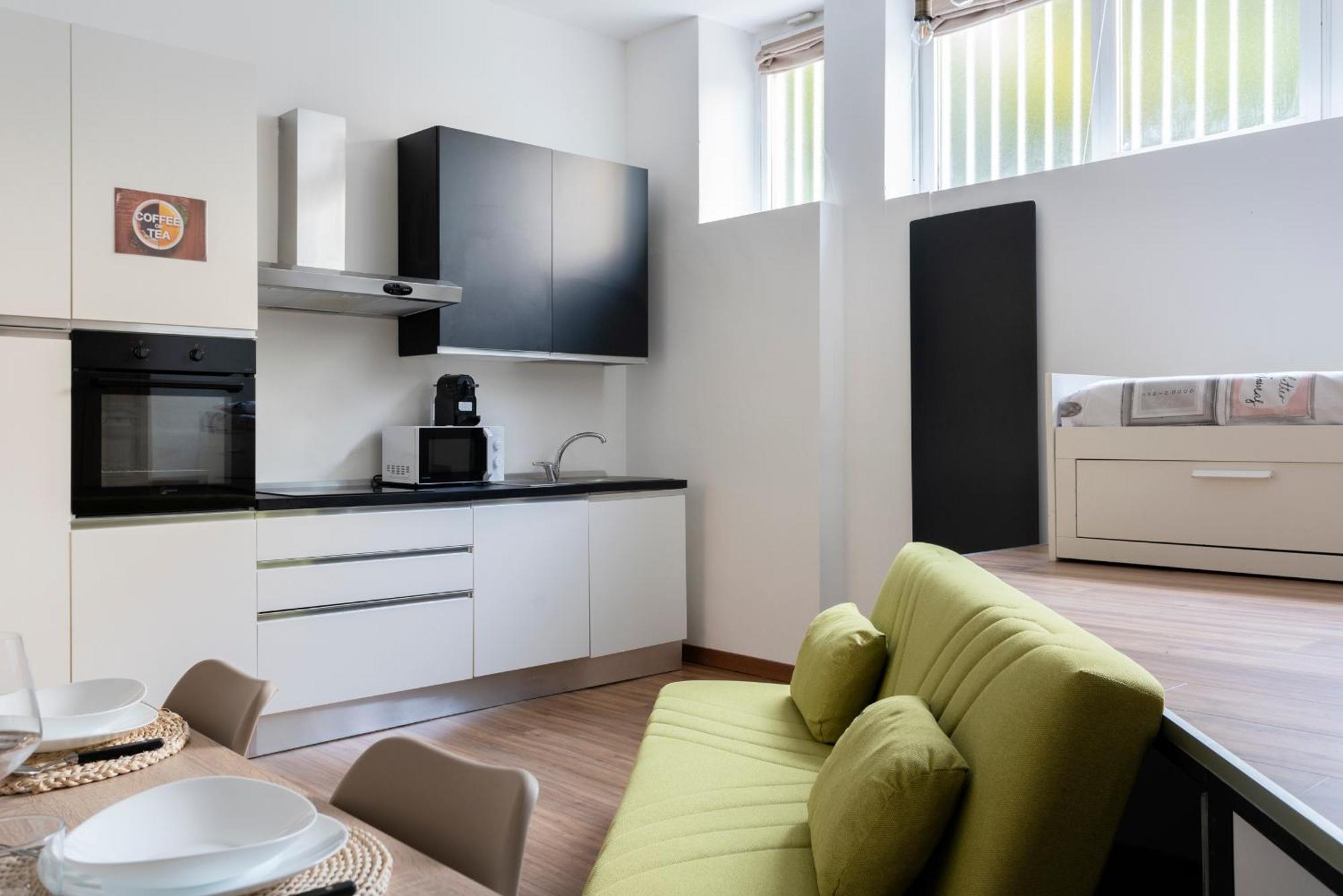 Elegant Sweet Home Suite - Milan, 15 Minute Duomo المظهر الخارجي الصورة